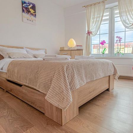 Opera Apart Apartment Brasov Luaran gambar