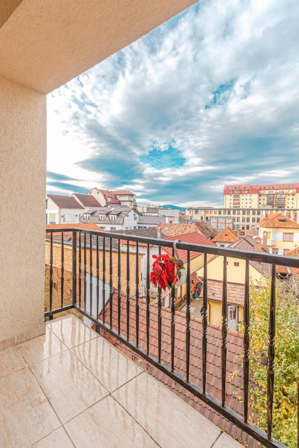 Opera Apart Apartment Brasov Luaran gambar