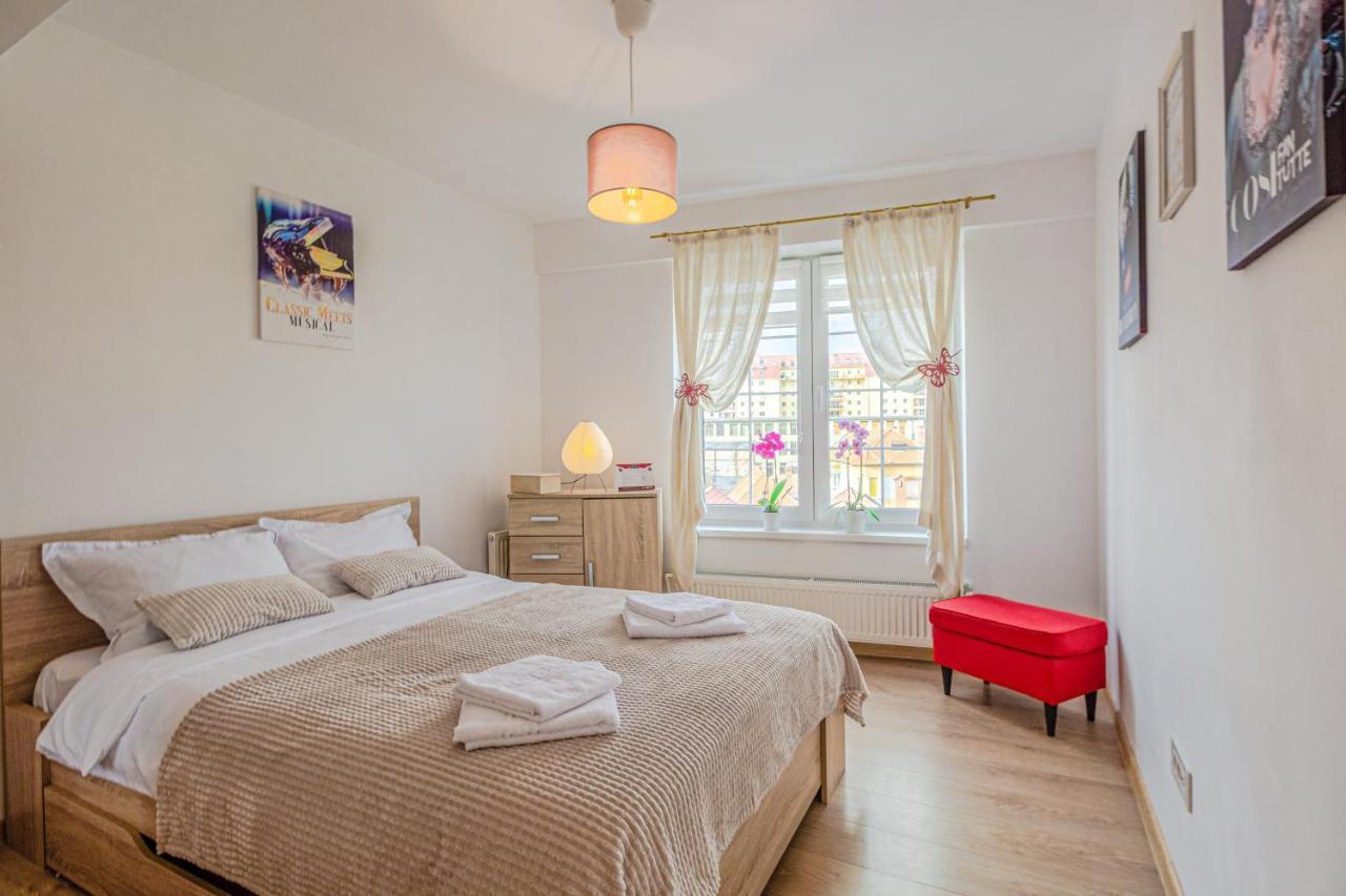 Opera Apart Apartment Brasov Luaran gambar