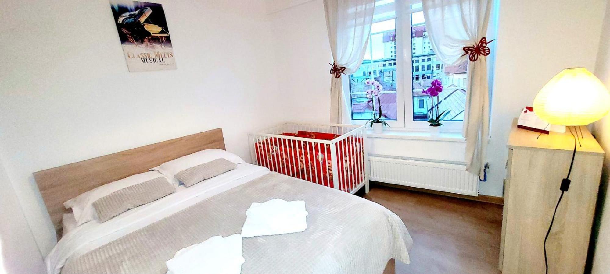 Opera Apart Apartment Brasov Luaran gambar